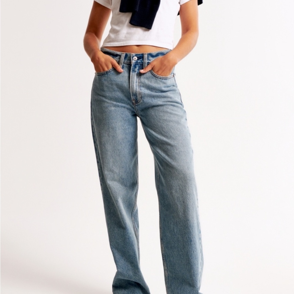 Abercrombie & Fitch The Slouchy Jean Mid Rise